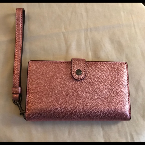 Coach Handbags - Coach Wristlet Wallet Like New Coach Handbags - Coach Wristlet Wallet Like New